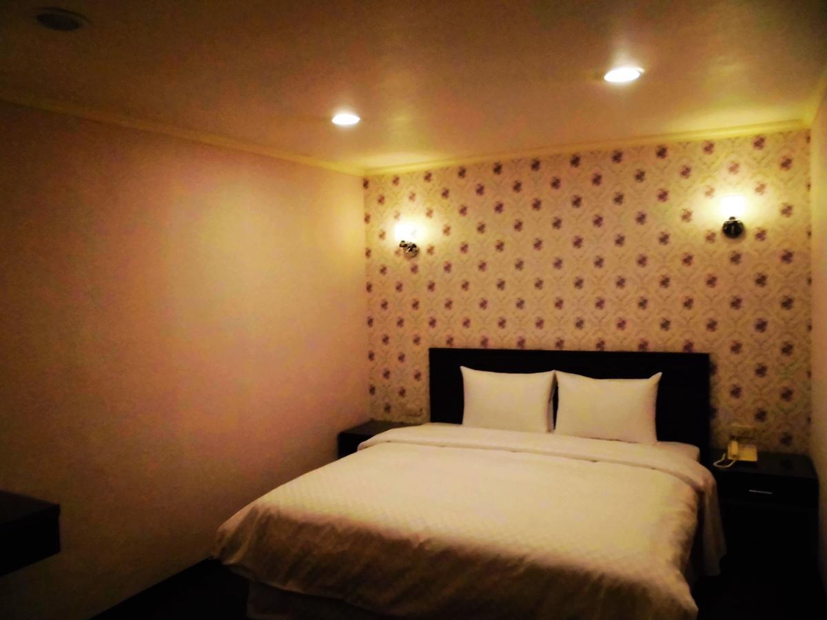 欣悅商務旅店 Hotel Toufen Exterior foto